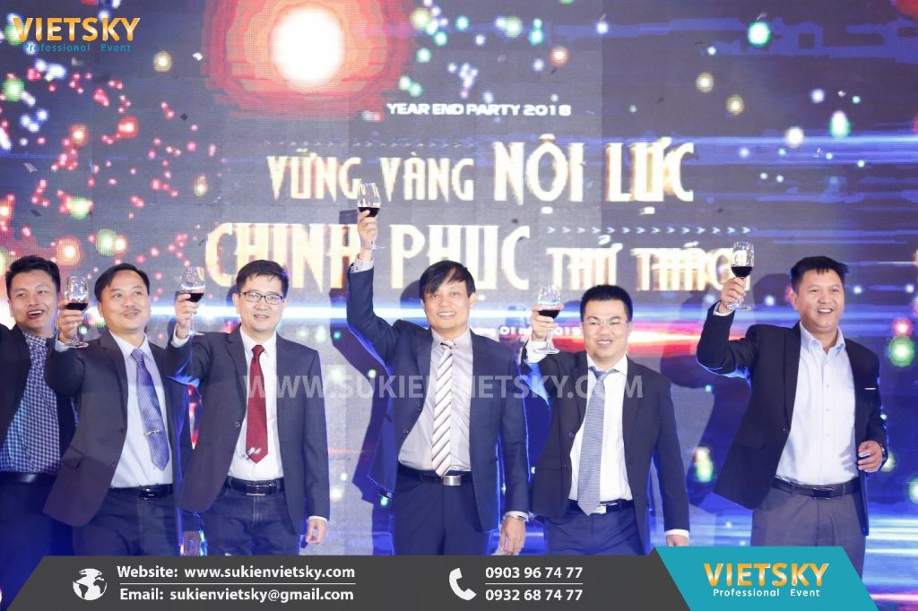game tiệc tất niên